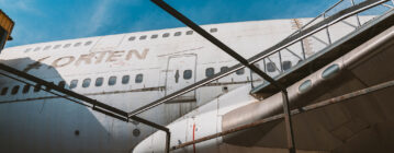 2025曼谷。747 Café